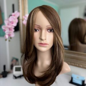 Greta Wig Luxury Synthetic 18 inch 21,5-22,5 cap