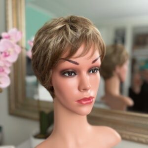 Jamie Wig Short Synthetic 21,5-22,5 cap