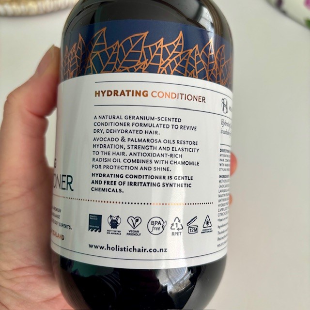 Holistic Hair Hydrating Shampoo and Conditioner 500ml x 2 115 - Image 4
